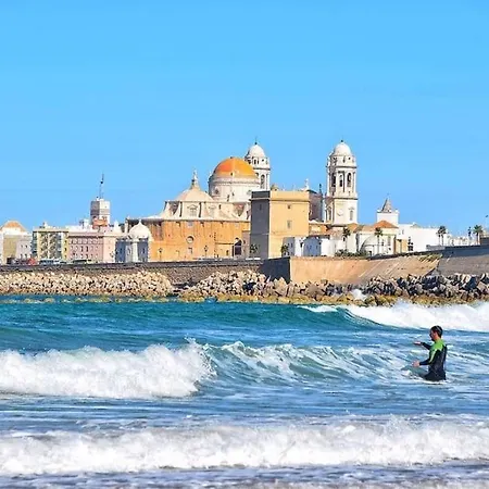 Playa Tanguillos Del Mar